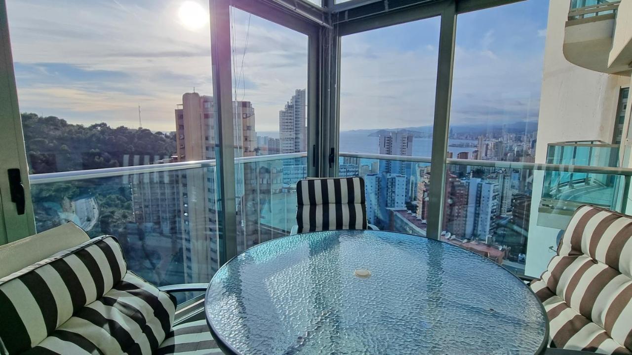 Skyline 14 Large And Sunny All-Day Balcony With Stunning Sea Views Benidorm Exterior foto
