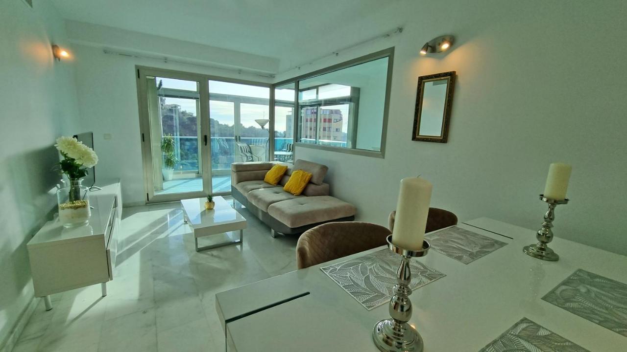 Skyline 14 Large And Sunny All-Day Balcony With Stunning Sea Views Benidorm Exterior foto